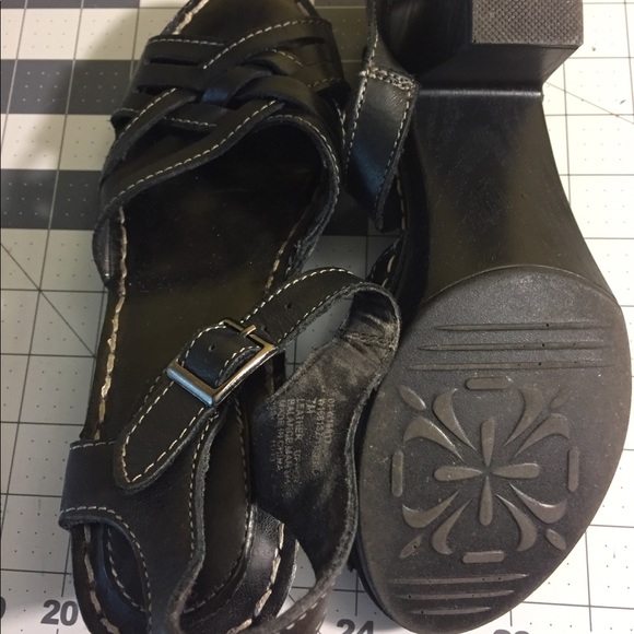 White mountain black sandals size 7m - Picture 3 of 5